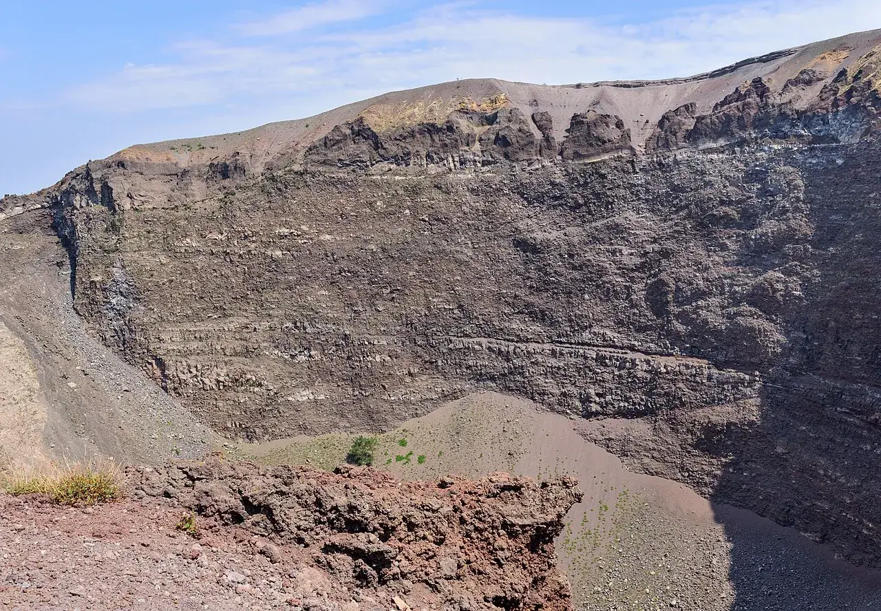 Il cratere del Vesuvio